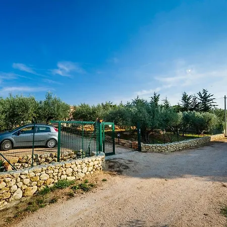 Holiday home Casetta Degli Ulivi Castellammare Del Golfo Scopello (Sicily)